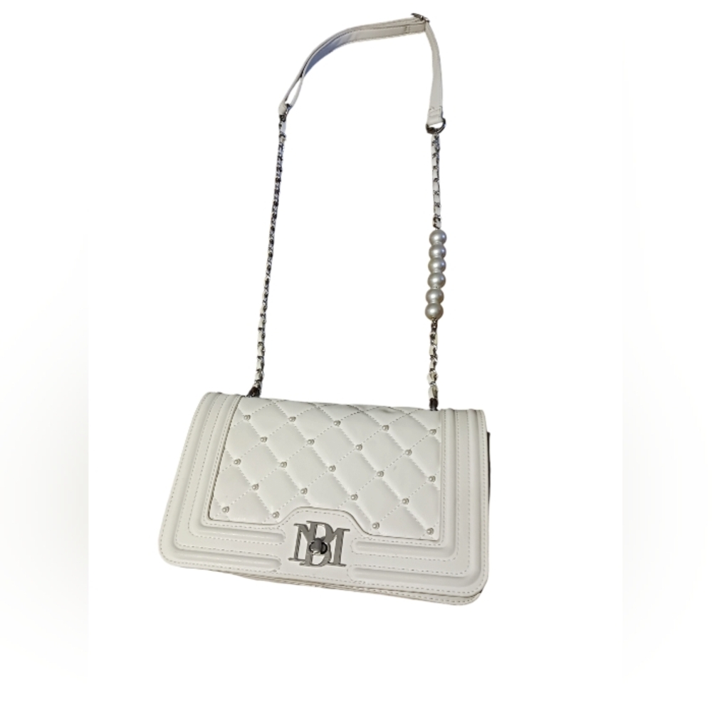 Badgley mischka  ladies hand bag